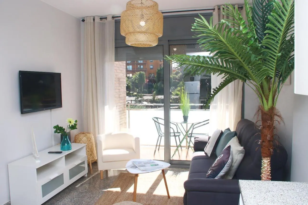 Seahomes Vacations, Beach&Pool, In Fenals Beach Lloret de Mar Appartement