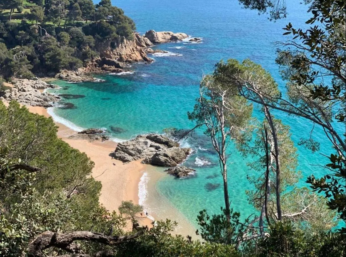 Seahomes Vacations, Beach&Pool, In Fenals Beach Lloret de Mar Apartment